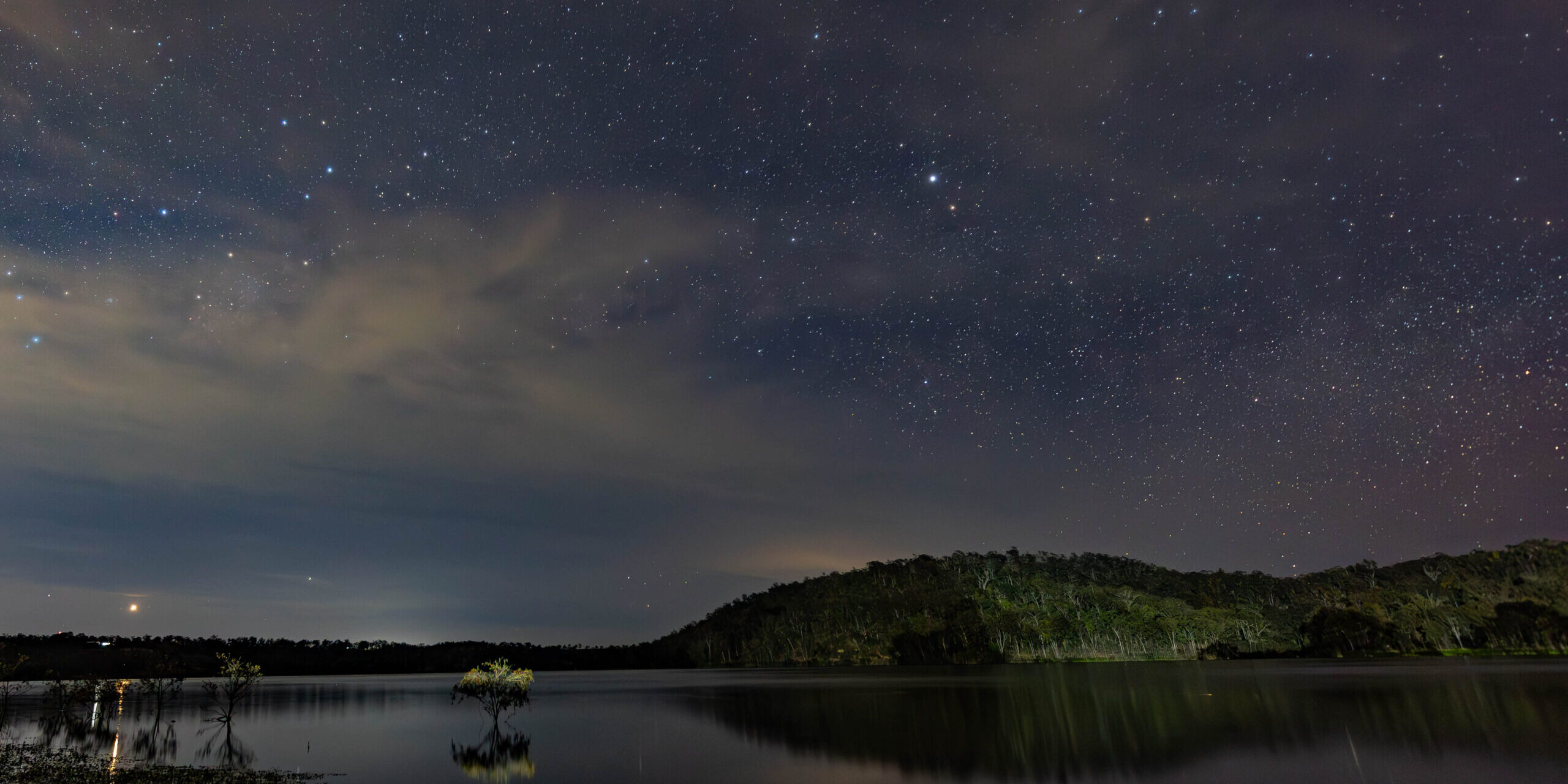 Cooby-Lake-View-Starlight